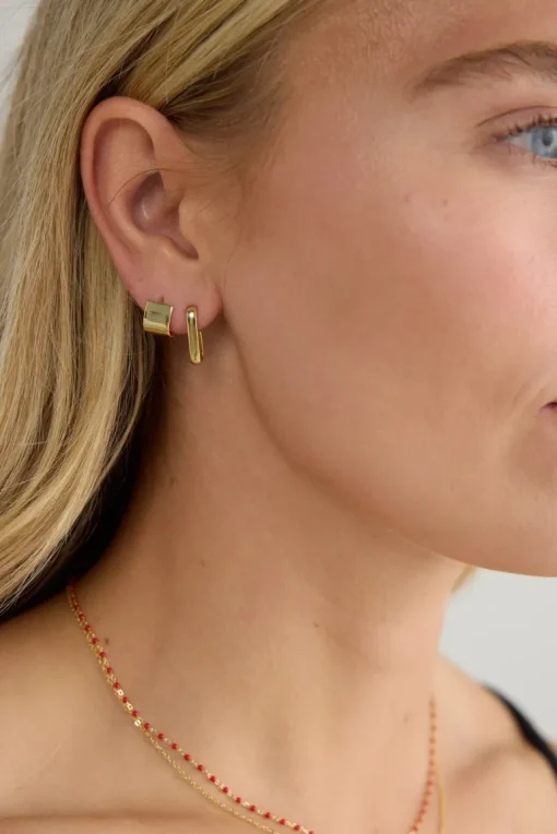 Abagail Stud Earrings