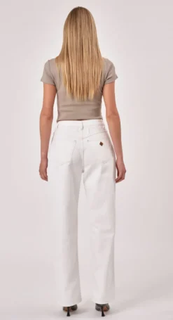 Abrand - Carrie Jean Bianco - Womens Fashion