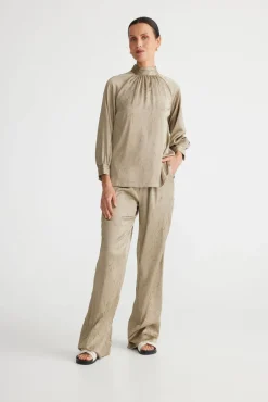 Brave & True - Antoinette Top - Moss - Womens Fashion