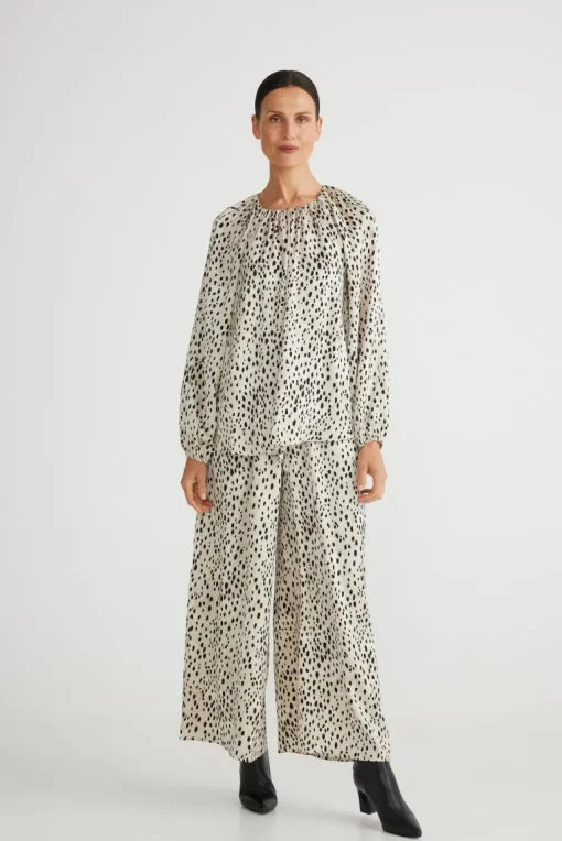 Brave & True - In Motion Top - Ocelot - Womens Fashion