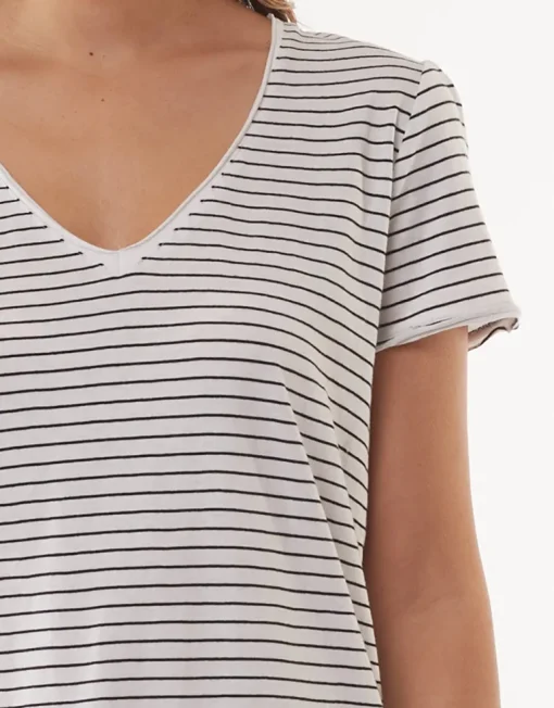 Elm - Fundamental Vee Tee - Stripe - Womens Fashion