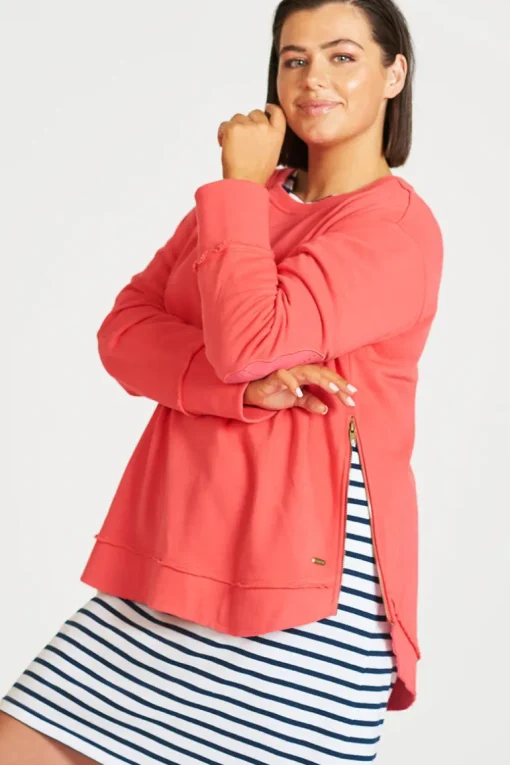 est. 1971 - High-Low Zipside Sweatshirt - Portsea Red - Womens Fashion