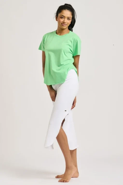 est. 1971 - Raw T-shirt - Apple Green - Womens Fashion