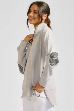 est. 1971 - The Collar Sweatshirt - French Grey / Leopard - Womens Fashion